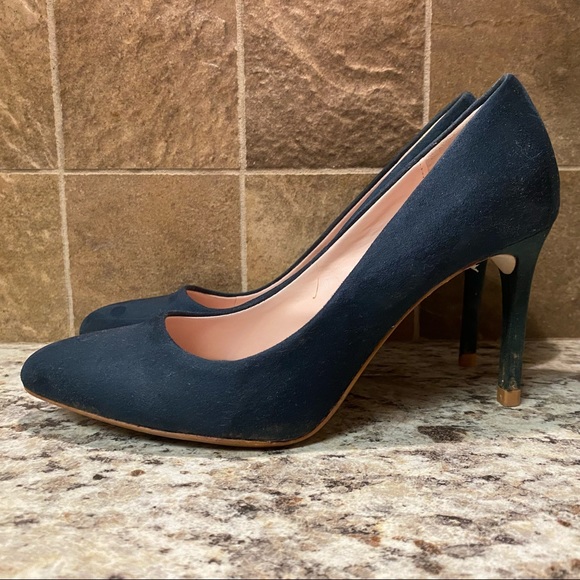 POINTED TOE VELVET HEELS - Picture 3 of 5